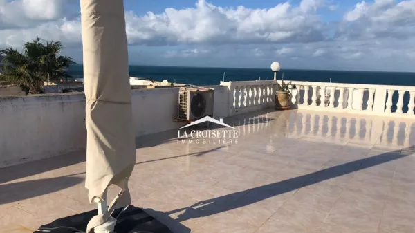 Furnished S+3 Villa Floor with Sea View in La Marsa