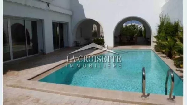 Luxury Villa S+4 with Pool in Gammarth