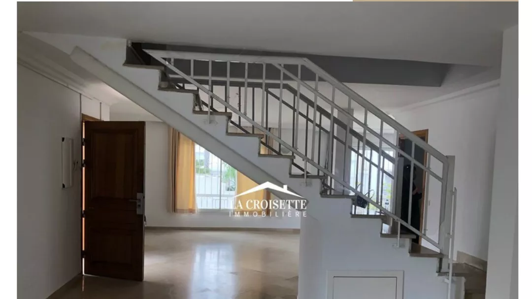 Luxury Villa S+4 in La Marsa, Tunis: A Haven of Peace and Elegance