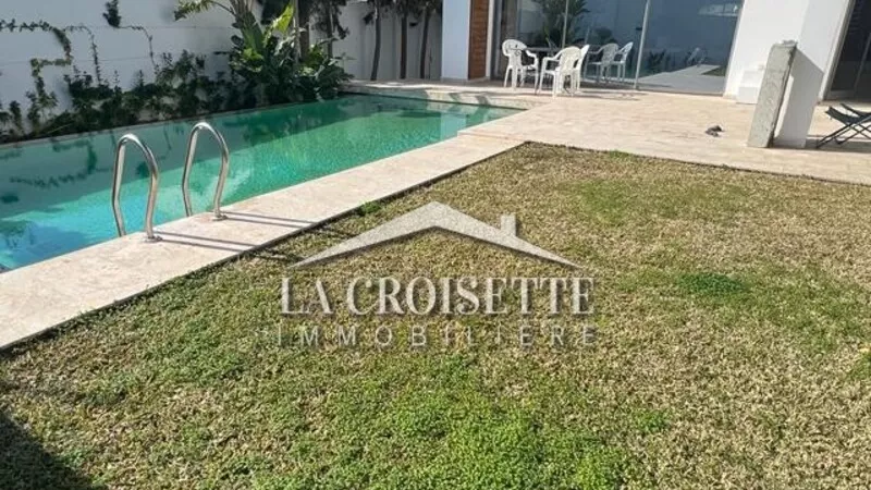 Luxury Villa with Pool in Jardins de Carthage: A Haven of Luxury and Comfort