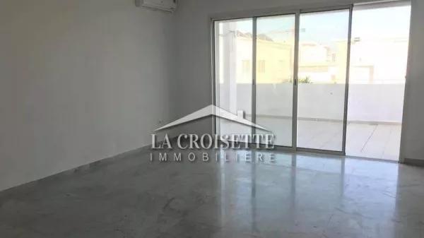 Elegant S+2 Apartment at Berges du Lac 2