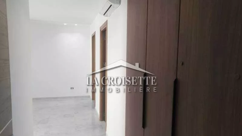 Elegante Appartamento S+3 a Jardins de Carthage: Un Rifugio di Comfort e Eleganza