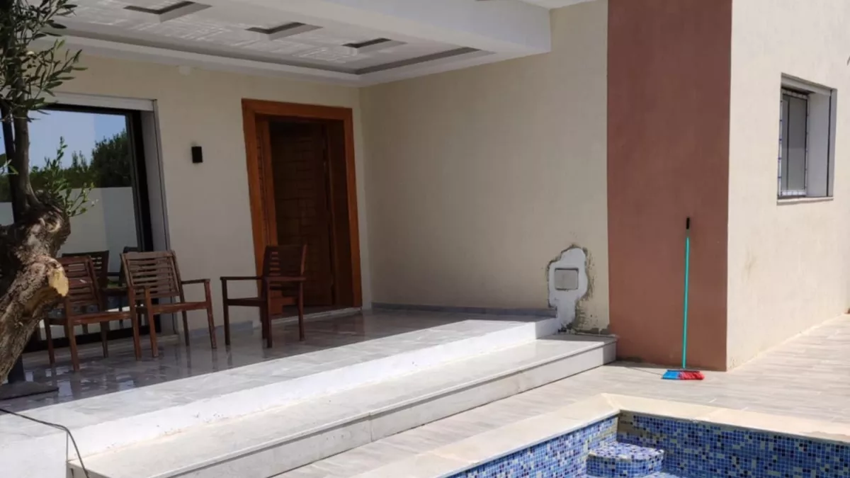 Luxury Villa with Pool for Sale in Hammamet Sud