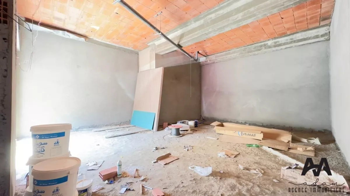 فرصة استثمارية تجارية رئيسية للاستئجار في وسط مدينة نابل: فرصتك المثالية!