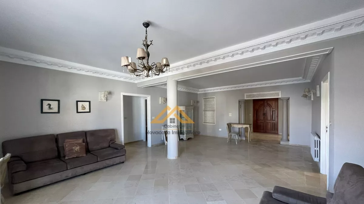 شقة فاخرة S+4 بمساحة 220 م² | فرصة استثمارية مميّزة في حمّام سوسة