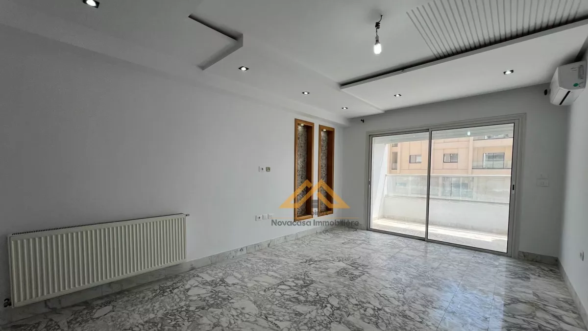 Lussuoso Appartamento S+3 a Sahloul: Un Rifugio di Comfort e Eleganza a Sousse