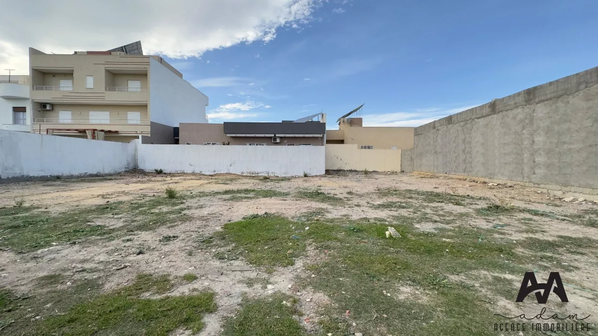 304m² di Terreno a Korba Beach: la Tua Oasi di Pace a Nabeul