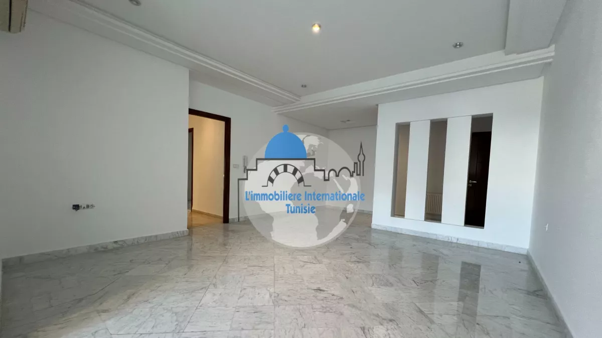 شقة فاخرة غير مفروشة S+3 للايجار السنوي في khuzeima الشرقية، سوسة