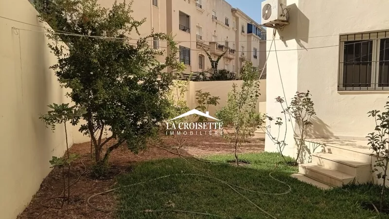 شقة فاخرة للإيجار في أرقى أحياء برج السلوك 2 – Berges du Lac | المرجع ZAL0958