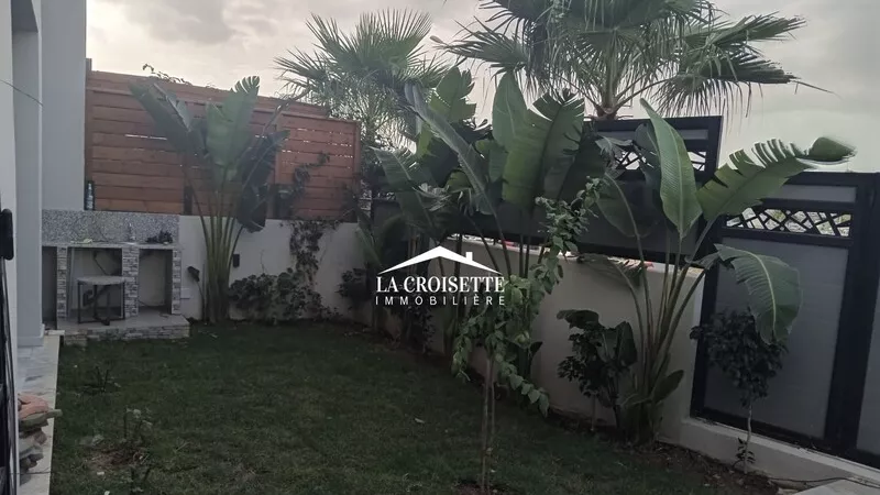 Appartamento di Lusso al Piano Terra con Giardino a La Marsa - MAL1256