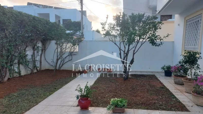 فيلا فاخرة S+5 للايجار في لا مارسا: ملاذ من الراحة والفخامة