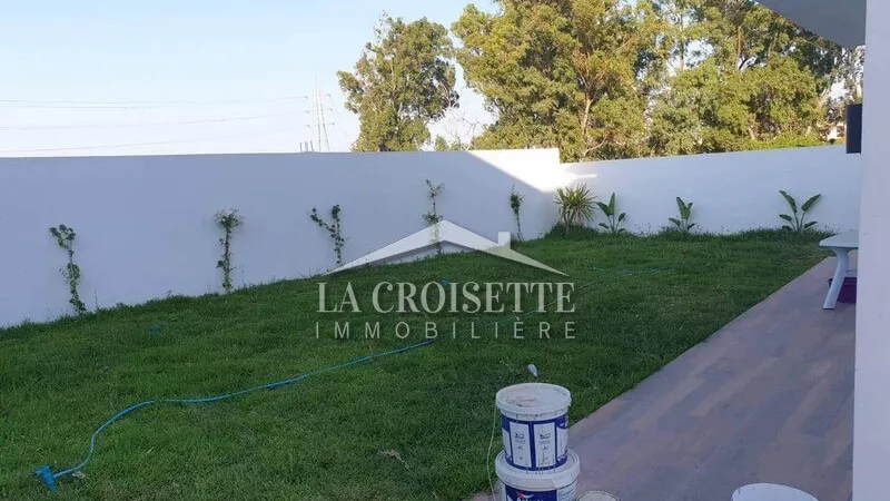 Villa di Lusso in Affitto a La Soukra, Ariana - MVL1290