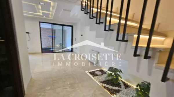 Ampio Duplex in Affitto ad Ain Zaghouan Nord, La Marsa