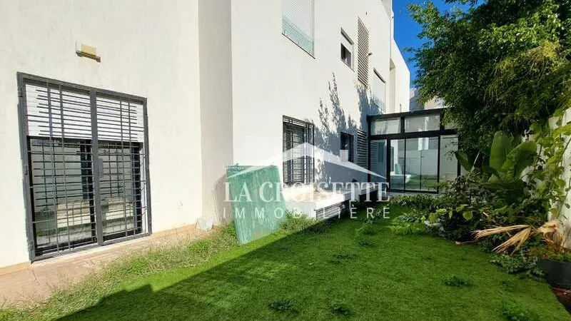 شقة هادئة مع حديقة في لا سوكra - MAV1797