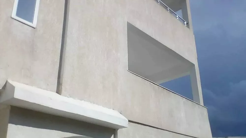 Luxus-Villa-Apartement in Ennasr 2: Ihr friedlicher Zufluchtsort in Ariana