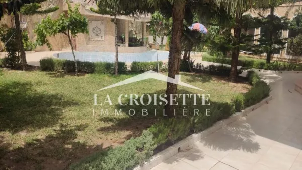 Villa di Lusso Arredata con Piscina a Gammarth MVL1663