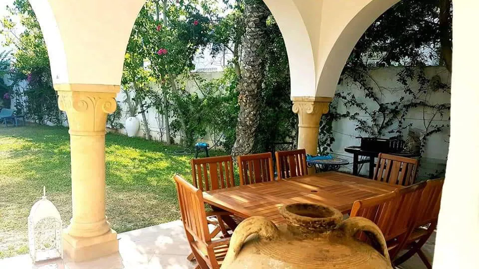 Villa di Lusso in Stile Arabesco con Giardino a Les Deux Oueds, Hammamet Nord