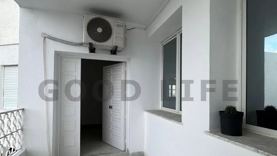 Geräumige S+4 Wohnung zur Miete in La Marsa Plage