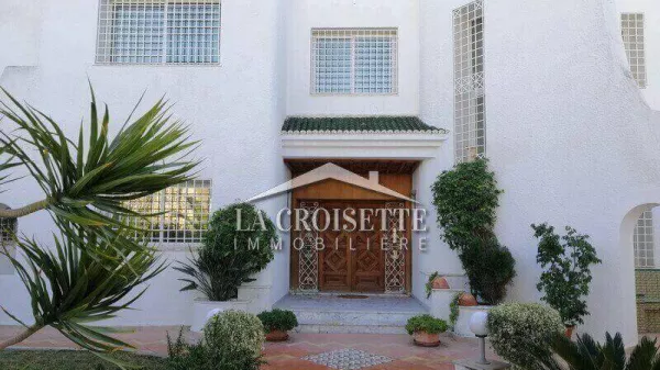 Villa di Lusso in Affitto a La Soukra, Ariana