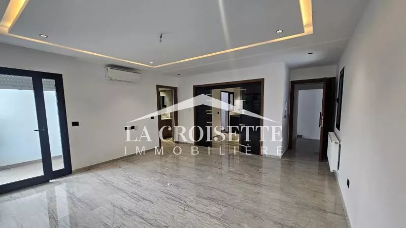 Ampio Appartamento S+2 a La Soukra - Ref: ZAL1516