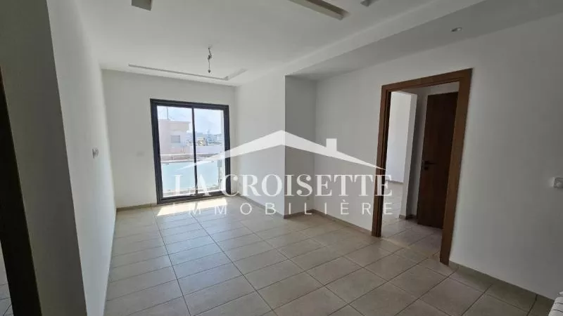 مساحة مكتبية مثالية للإيجار في العيونين: ZBL0515