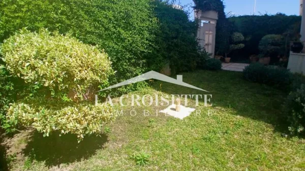 Lussuoso Duplex S+4 con Giardino ad Ain Zaghouan Nord, Tunisi