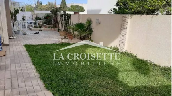 Villa al Piano Terra con Giardino a La Soukra ZRCL0312