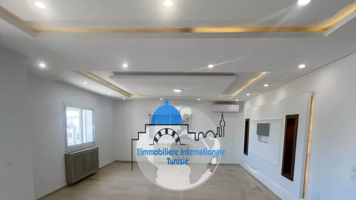 شقة فيلا فاخرة S3 في كنتاوي: أناقة وراحة في سوسة