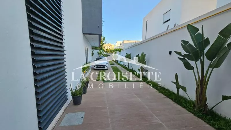 Elegant S+2 Villa Floor for Rent in Ain Zaghouan - Ideal Location in Tunis!