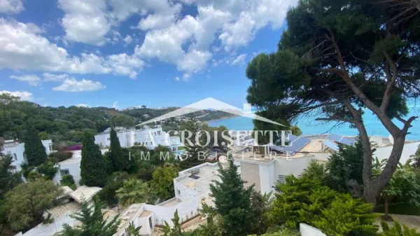 Villa di Lusso con Vista Mare in Affitto a Gammarth - MVL1706