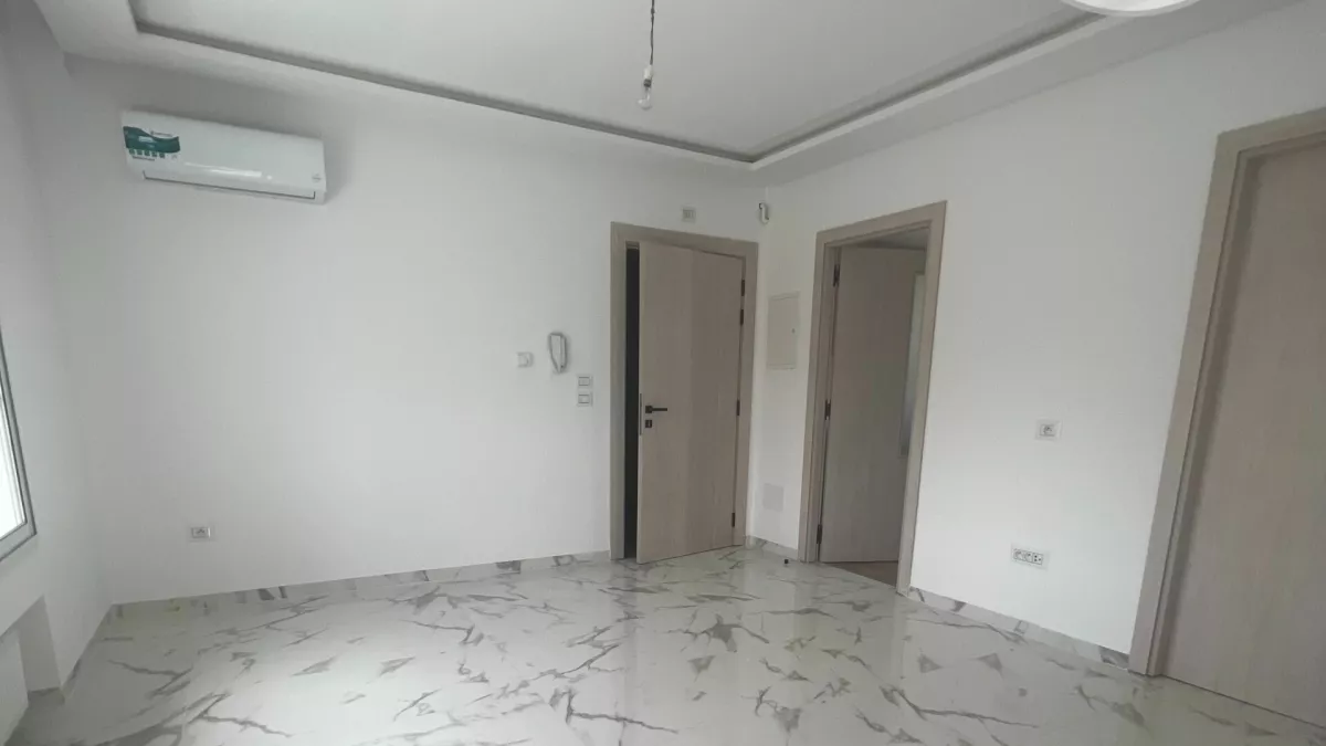 Appartamento S+1 Luminoso a Sahloul: Un'Oasi di Pace a Sousse