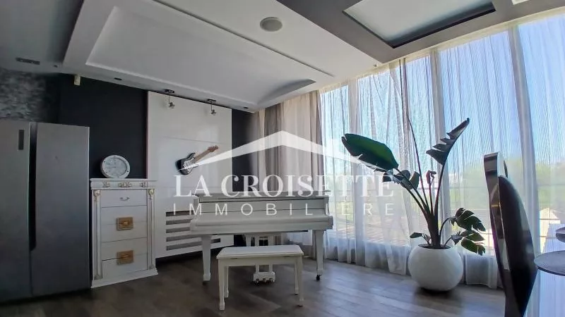 دوبلكس فاخر مفروش مع إطلالة بحرية في قمرت | ZDL0673