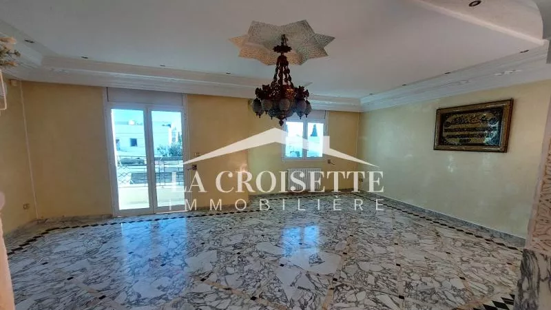 Luxurious S+4 Villa Apartment in La Marsa: Your Dream Home Awaits!