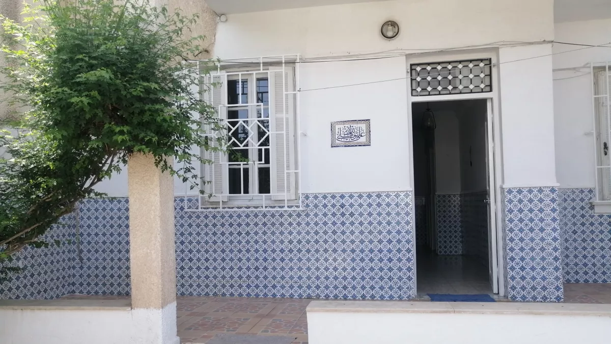 Ground Floor Apartment S+2 in Bardo: All Amenities at Your Doorstep!