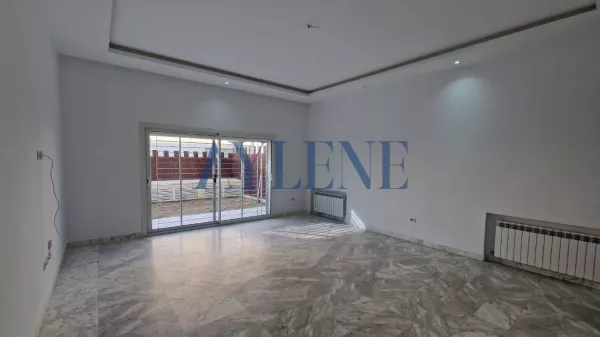 Charming S2 Apartment with Suite in Jardins de Carthage and Garden