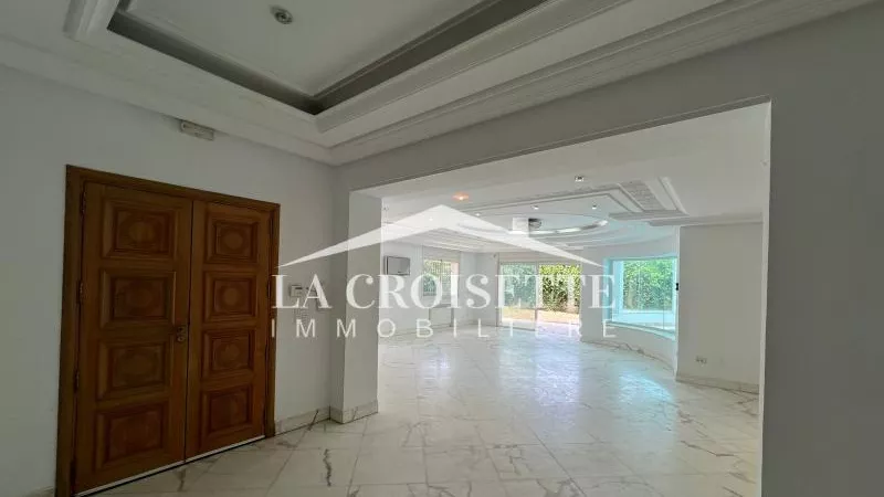 Luxury Villa with Covered Pool in L'Aouina - An Exceptional Lifestyle