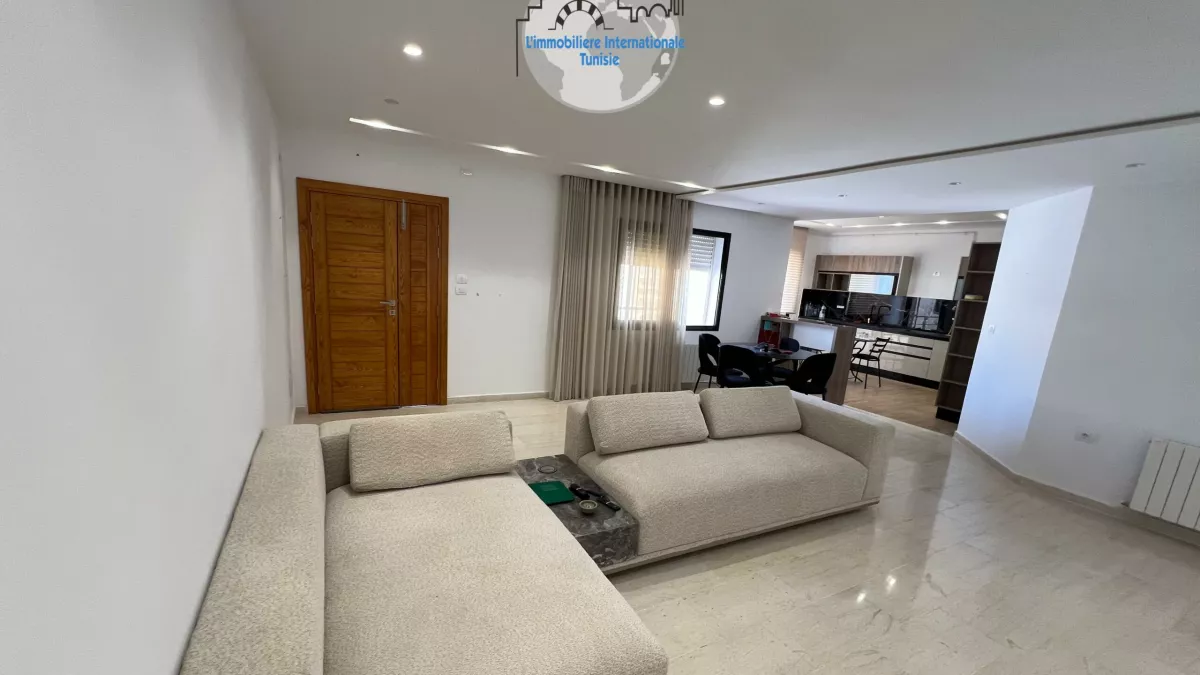 Esclusivo Appartamento in Villa non Arredato a Khezama West, Sousse