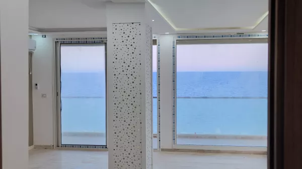 Sea-Facing Apartment – Chott Mariem