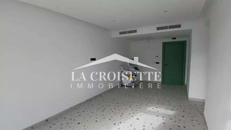 مكتب طبي استثنائي للإيجار في لا مارسا: مساحة عمل مثالية