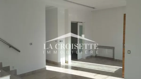 Luxurious S3 Duplex with Terrace in La Marsa MDL0357