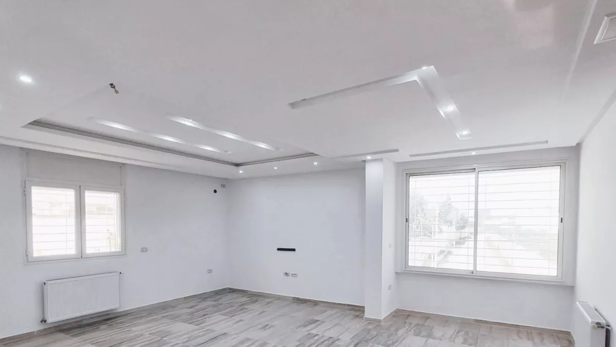 طابق فيلا مستقل في الصوكرا: ملاذ من الراحة والهدوء