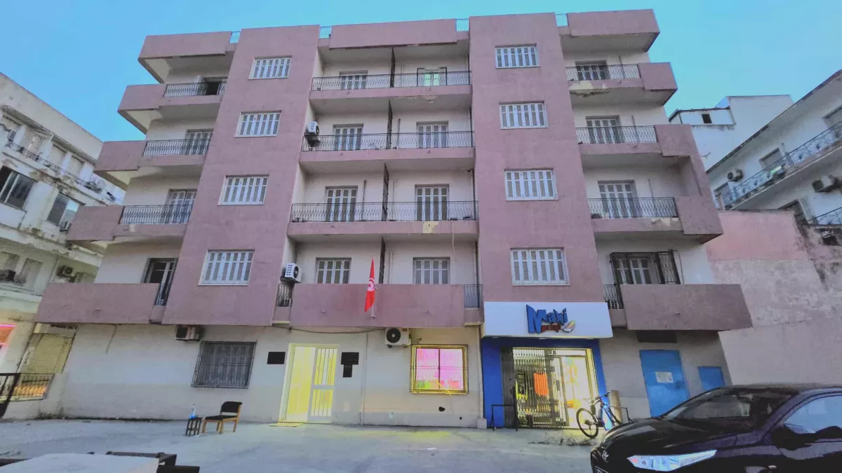 Office Building in Lafayette, Ideal for Corporate Headquarters