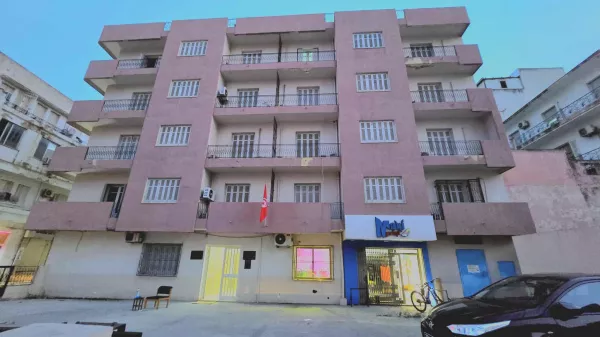 Office Building in Lafayette, Ideal for Corporate Headquarters