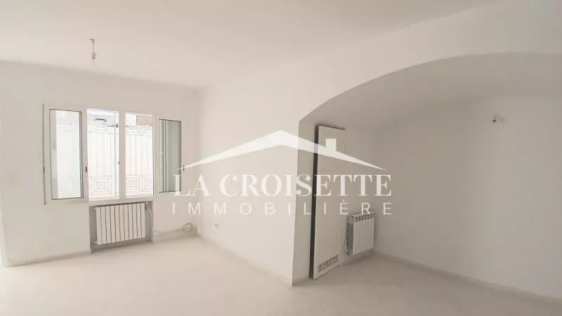 شقة ساحرة من نوع S1 مع حديقة في لا مارса - MAL2013