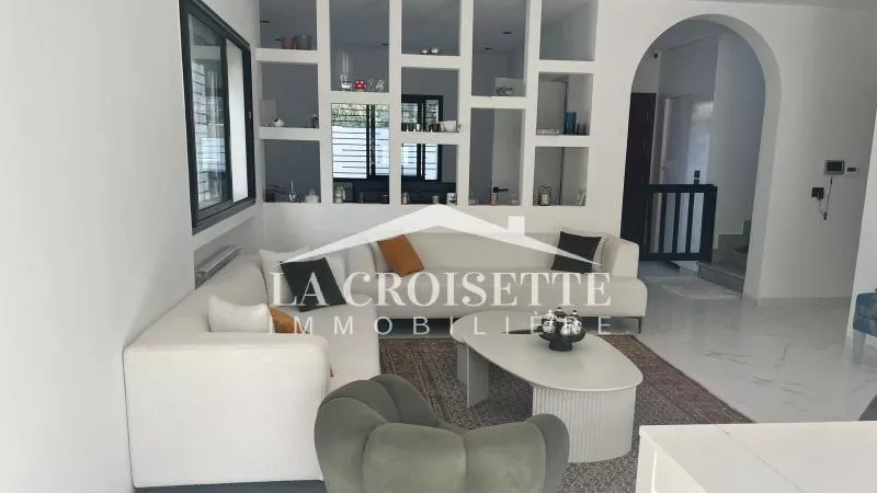 فيلا فاخرة للإيجار في السوكرا، أريانة - ZVL0045