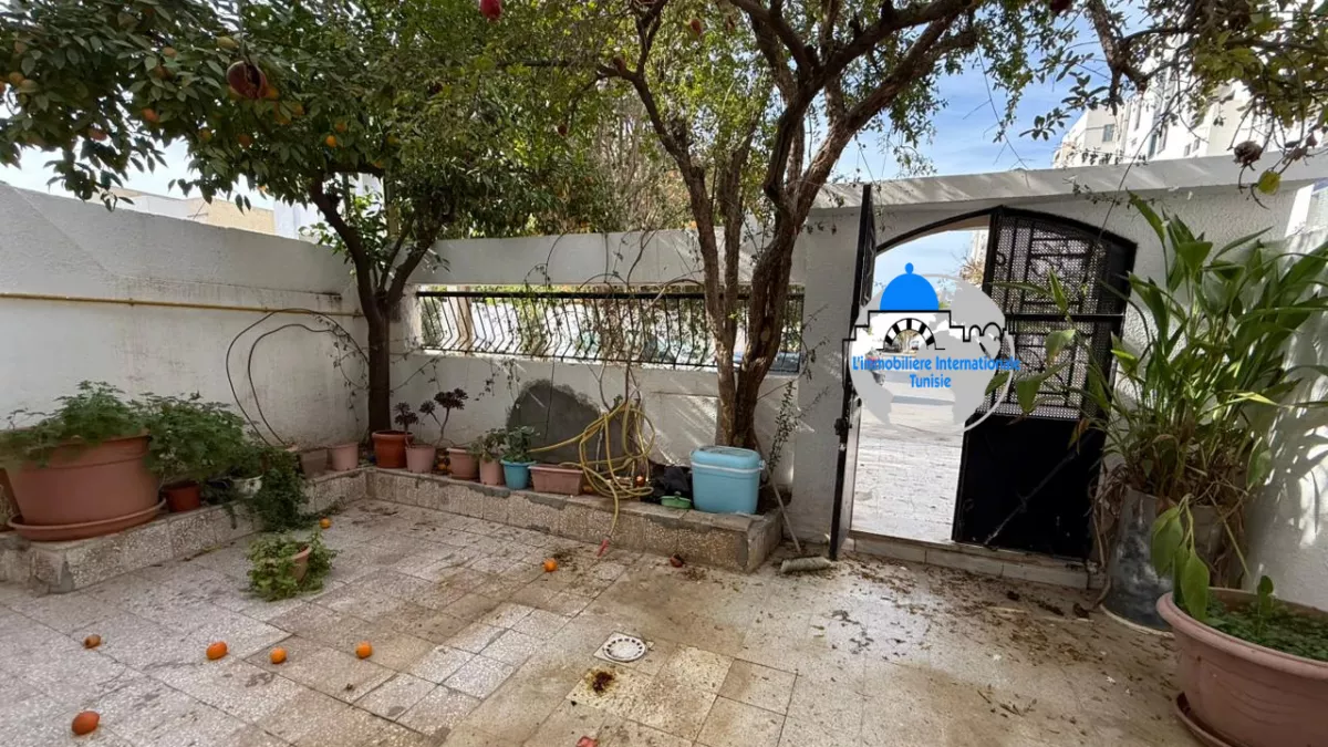 منزل أمريكي نمط S+3 في khuzaama، سوسة