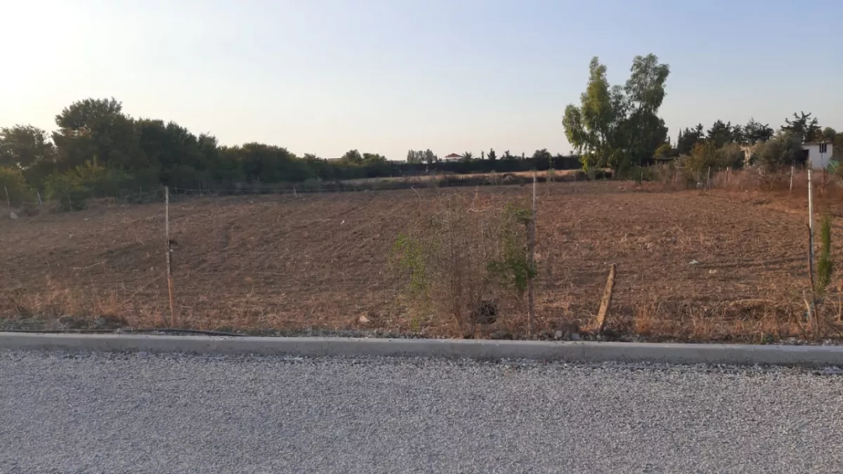 Residential Land for Sale in Ariana - 2200 m²