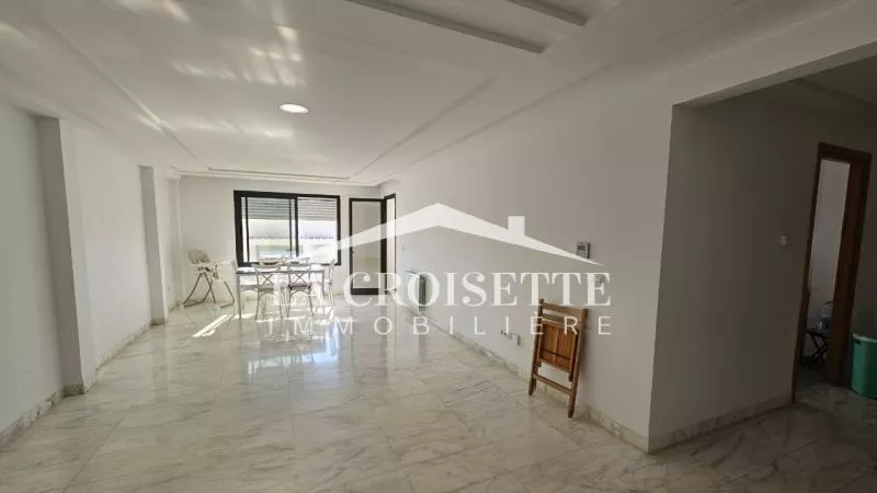 Außergewöhnliche S2-Wohnung in Berges du Lac 2 - MAL4357