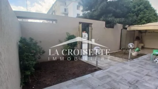 Luxurious S+3 Villa in Ain Zaghouan Nord MVL0055