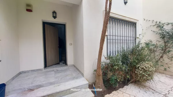 Luxurious S3 Duplex with Garden in La Soukra